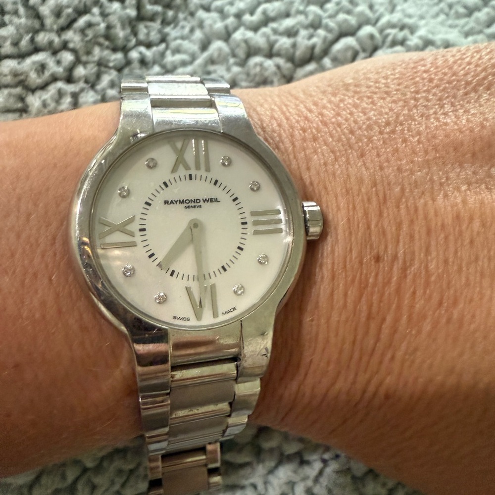 Raymond Weil Silver Timepiece with White Dial